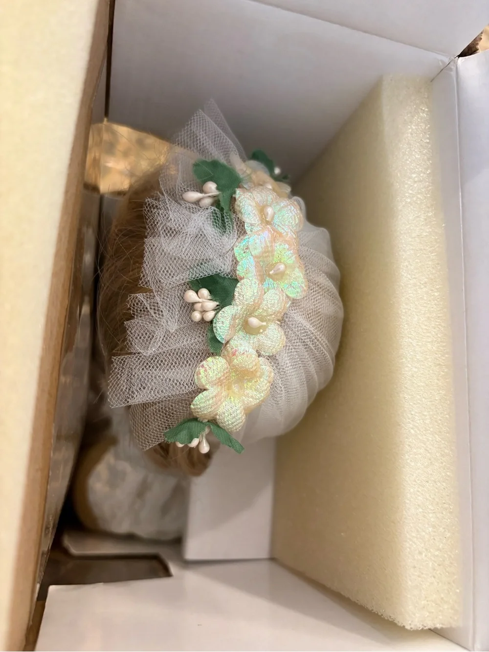 Elizabeth Anne Porcelain Doll Treasury Collection Paradise Galleries NIB